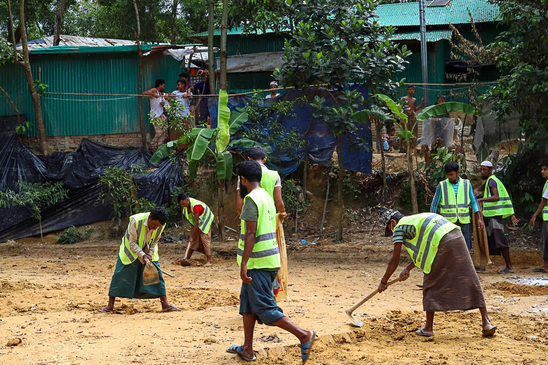 Workers begin site preparation for the new CPI-Green Hill health post in Kutupalong Refugee Camp, Cox's Bazar, Bangladesh.